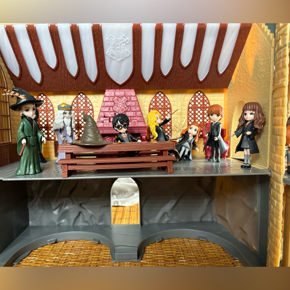Wizarding World Hogwarts Castle with Harry Potter figurines